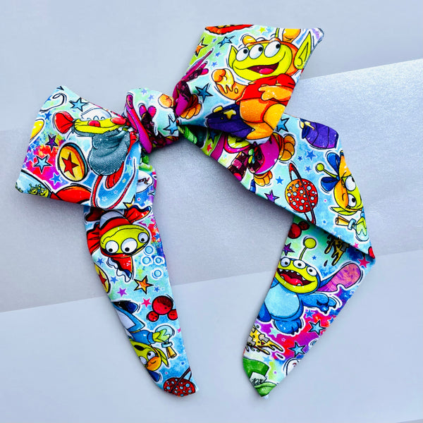 Aliens in Disguise Bow Band